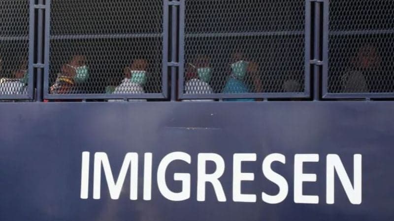 সাজা শেষে মালয়েশিয়া থেকে দেশে ফিরলেন ১৫ বাংলাদেশি