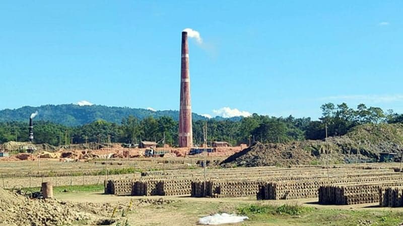 পাহাড়ি জেলাগুলোতে অবৈধ ইটভাটা বন্ধের নির্দেশ হাইকোর্টের
