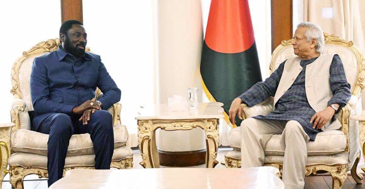 বাংলাদেশে নতুন করে রোহিঙ্গা আসা বন্ধে উদ্যোগ নেয়ার আহ্বান  ড. ইউনূসের