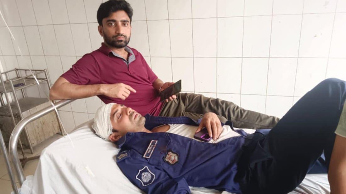 কুমিল্লায় ভ্রাম্যমাণ আদালতের ম্যাজিস্ট্রেটের ওপর হামলা, পুলিশসহ আহত ১০