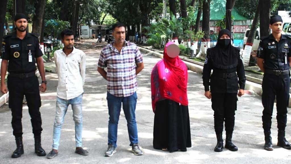 আট টুকরা লাশ: স্ত্রীকে নিয়ে কটূক্তি করায় খুন