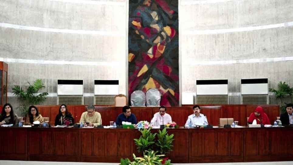 সংসদ বাংলাদেশ টেলিভিশনের অনুষ্ঠান ব্যবস্থাপনায় সাত সদস্যের কমিটি গঠনের সুপারিশ