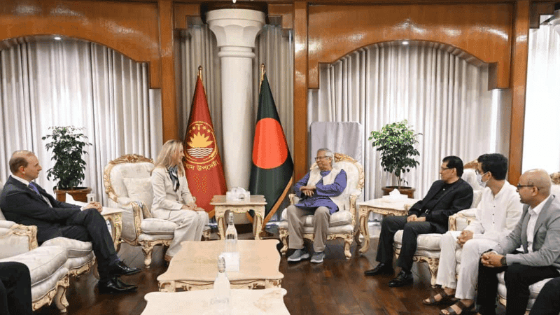 বাংলাদেশে স্টারলিংক কার্যক্রমের প্রশংসা করলেন স্পেসএক্স ভাইস প্রেসিডেন্ট