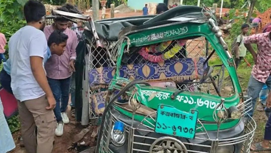 আদালত থেকে ফেরার পথে সড়ক দুর্ঘটনায় দুই বোনসহ নিহত ৩ জন
