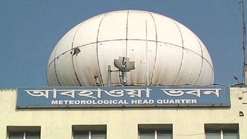দুপুরের মধ্যে সাত অঞ্চলে ঝড়ের পূর্বাভাস, নদীবন্দরে সতর্কতা সংকেত