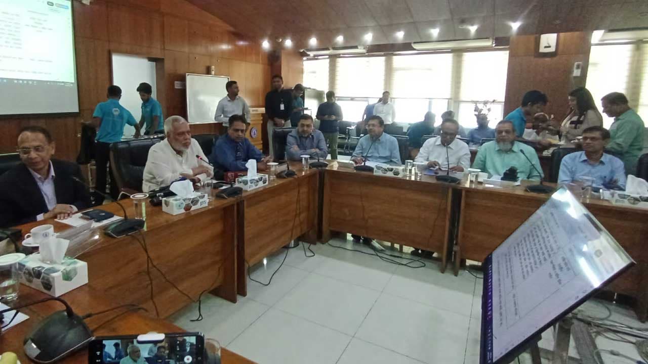 পরিবহন ধর্মঘট প্রত্যাহারের ঘোষণা