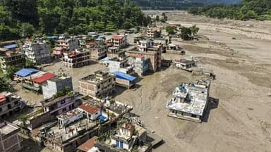 নেপালের বন্যাদুর্গত এলাকায় সংবাদ সংগ্রহে বিদেশি সাংবাদিকদের লাগবে অনুমতিপত্র