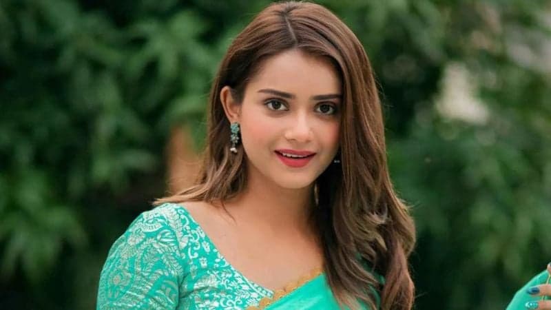 তানজিন তিশার বিরুদ্ধে প্রতারণা ও মানহানির মামলা 