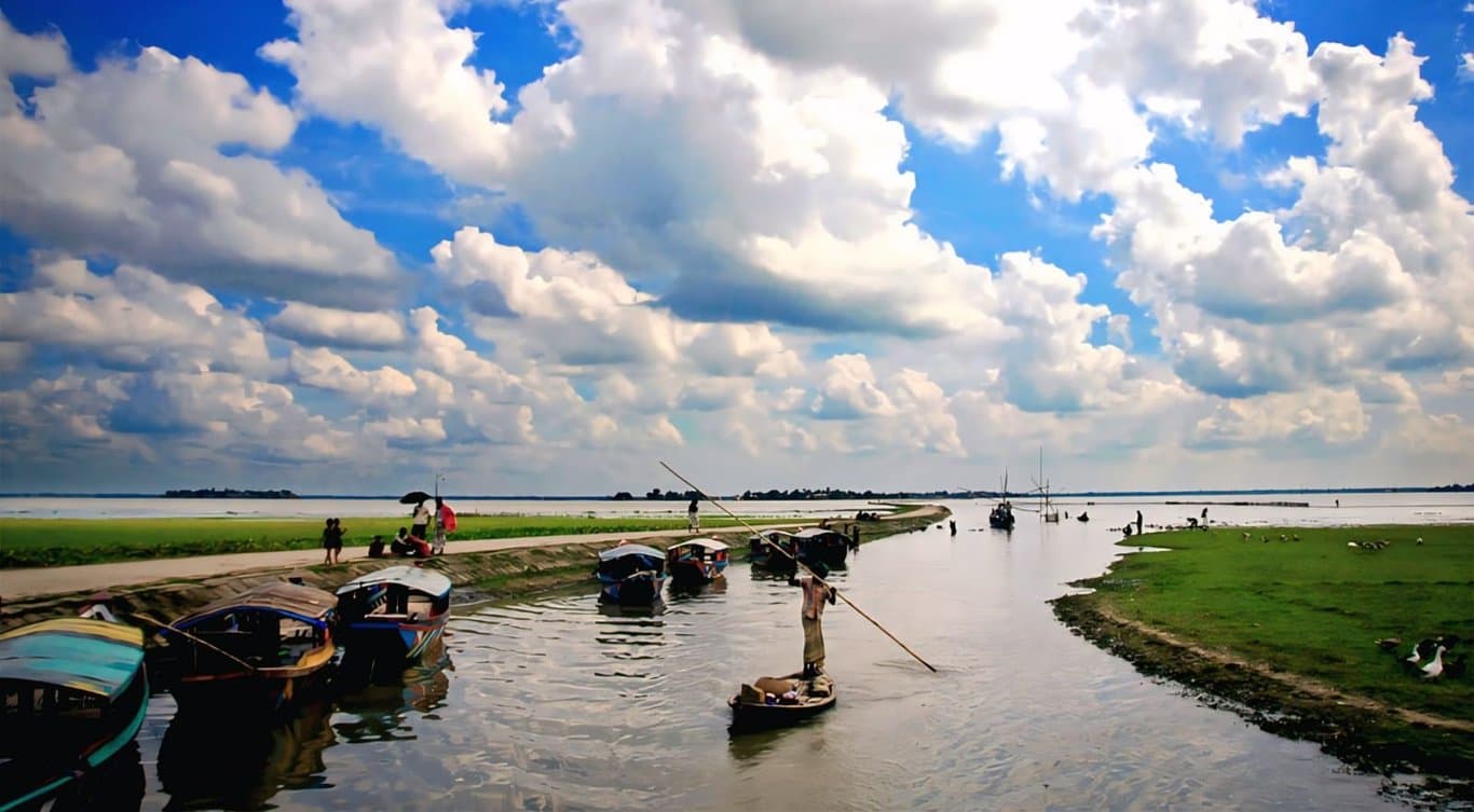 জলের ক্যানভাসে চলনবিলের পর্যটন স্বপ্ন