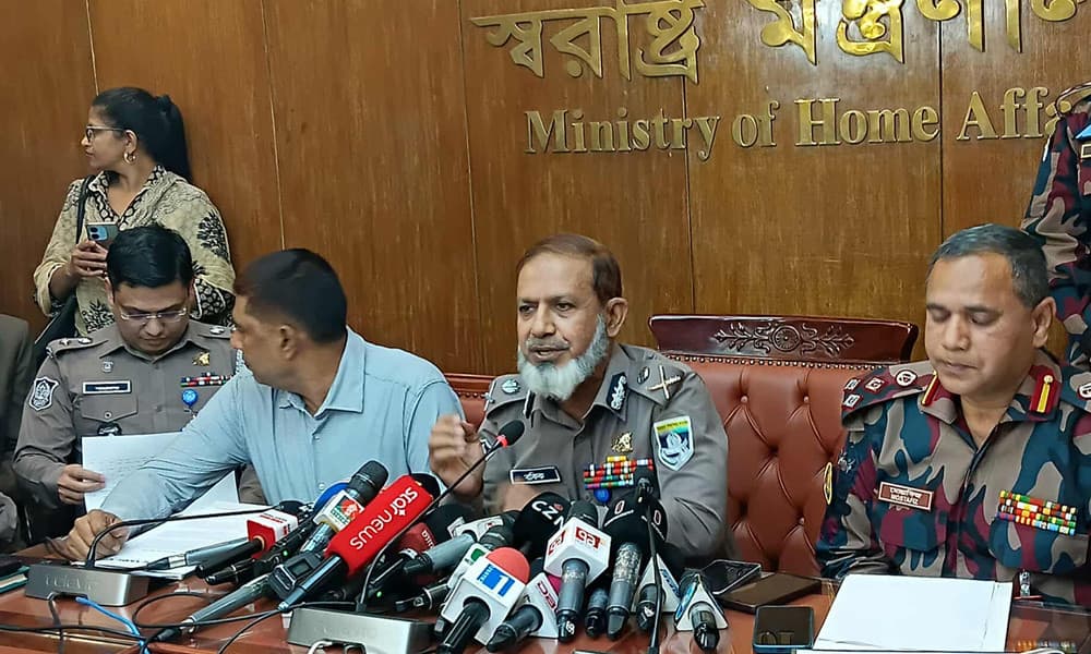 হাদির হত্যাকারী ফয়সাল সম্পর্কে সুনির্দিষ্ট তথ্য নেই: অতিরিক্ত আইজিপি