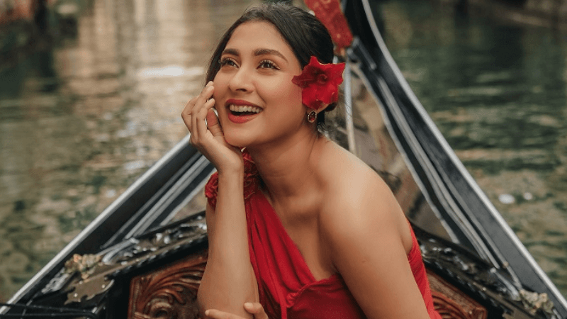 প্রতারণার অভিযোগে মেহজাবীনের বিরুদ্ধে গ্রেপ্তারি পরোয়ানা