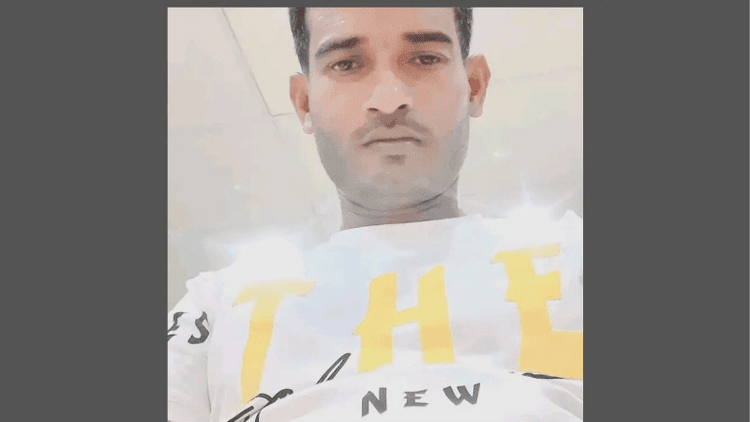 বিমানে মায়ের মৃত্যু, মরদেহ ওমানে রেখে চট্টগ্রামে ফিরতে হলো ছেলেকে