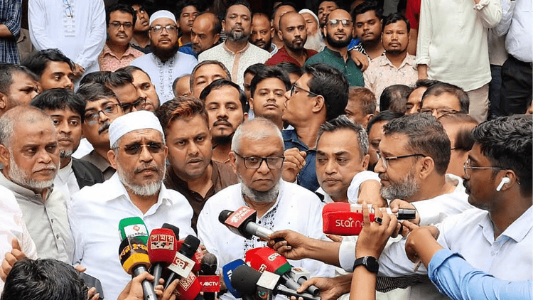 সুরঞ্জিত হত্যাচেষ্টা মামলার রায়: মন্ত্রী-হুইপসহ ৯ জন খালাস, জেএমবির সদস্যের মৃত্যুদণ্ড
