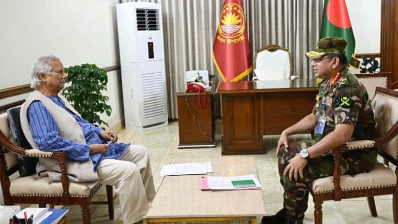 নিরাপত্তা ও সার্বভৌমত্ব রক্ষায় সেনাবাহিনী প্রতিশ্রুতিবদ্ধ: ইউনূস