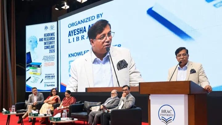 বিশ্ববিদ্যালয়ে এআই ব্যবহারে নীতিমালা প্রণয়নের পরামর্শ ইউজিসি চেয়ারম্যানের