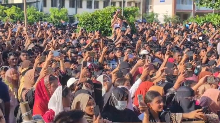 কওমি ছাত্রদের আপত্তির মধ্যেই ব্রাহ্মণবাড়িয়ায় কলেজে কনসার্ট অনুষ্ঠিত