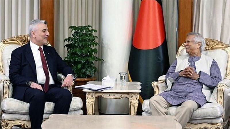 বাংলাদেশে শিল্প কারখানা স্থানান্তরে তুরস্কের প্রতি প্রধান উপদেষ্টার আহ্বান