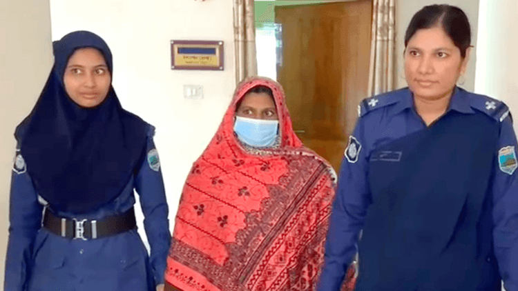 আট কুকুরছানা হত্যা: অভিযুক্ত নারীকে কারাগারে পাঠানোর নির্দেশ