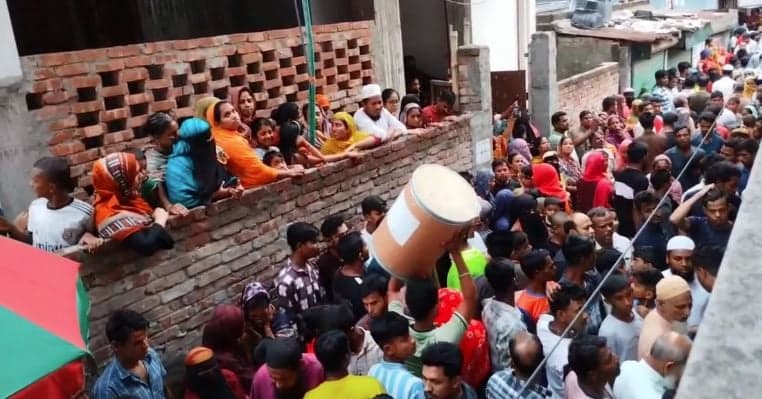 টঙ্গীতে ফ্ল্যাট থেকে দুই শিশুর রক্তাক্ত মরদেহ উদ্ধার