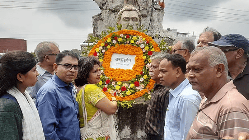 বীরশ্রেষ্ঠ হামিদুর রহমানের ভাস্কর্য পুনর্নির্মাণের দাবি নাগরিক প্রতিনিধিদলের