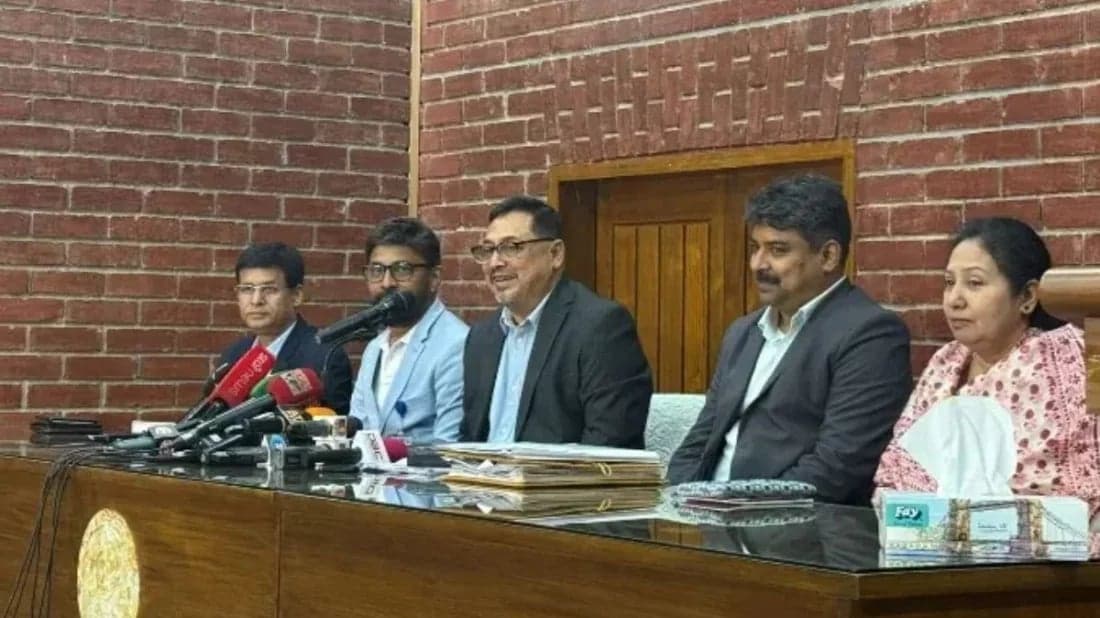 নতুন যানবাহন কেনা ও বিদেশি প্রশিক্ষণ তিন মাসের জন্য বন্ধ: মন্ত্রিপরিষদ সচিব