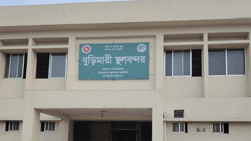 দুর্গাপূজায় বুড়িমারী স্থলবন্দরে ৮ দিন আমদানি-রপ্তানি বন্ধ