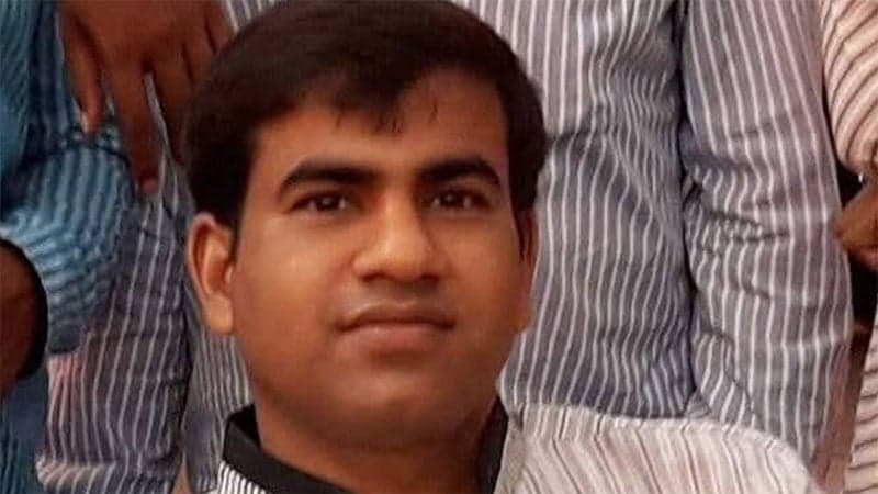 সড়ক দুর্ঘটনায় আহত রাবি শিক্ষকের মৃত্যু