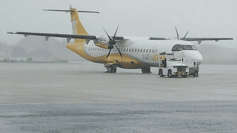 ভারি বর্ষণে শাহ আমানতে নামতে পারেনি ৩ ফ্লাইট