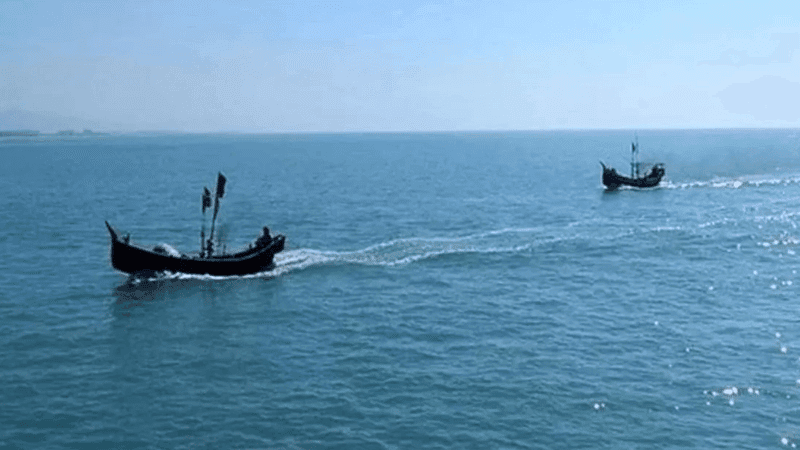 বঙ্গোপসাগরে ট্রলার থেকে পড়ে জেলে নিখোঁজ