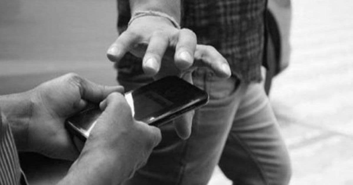 স্টেশনে ছিনতাইকারীর ছুরিকাঘাতে ট্রেন যাত্রী নিহত