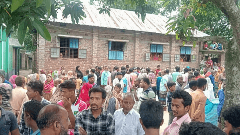 দিনাজপুরে সম্পত্তি নিয়ে বিরোধে বাবা ও ভাইকে হত্যা