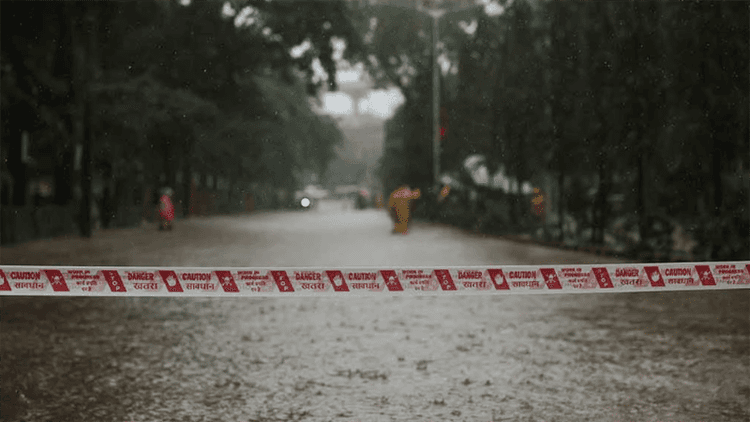 মুম্বাইয়ে ভারী বর্ষণে ভবন ধস, শিশুসহ নিহত ৬