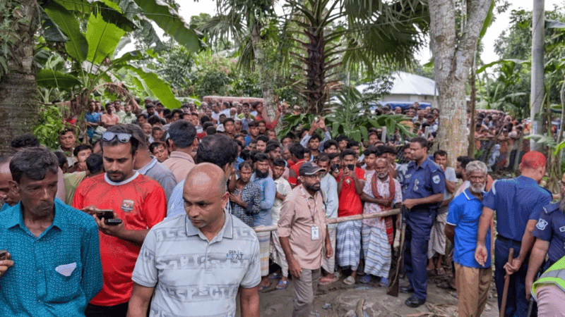 পাবনায় বিএনপি নেতাকে গুলির পর কুপিয়ে হত্যা