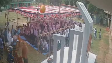 মাইক্রোফোন ছিনিয়ে নিয়ে প্রধান শিক্ষকের কক্ষে তালা ঝোলালেন বিএনপি নেতা, এসএসসি বিদায় অনুষ্ঠান পণ্ড