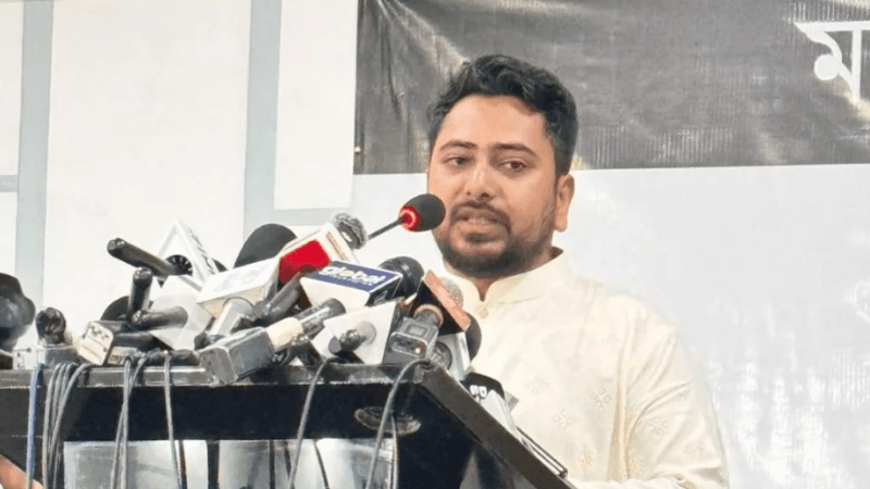 গণমাধ্যমে হামলায় সরকারের ভেতরের একটা অংশের সংশ্লিষ্টতা রয়েছে: নাহিদ