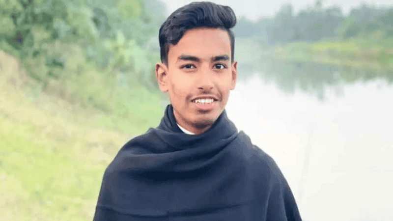 ঢাকা বিমানবন্দর থেকে ছেড়ে দেয়া হলো ভারত ফেরত মাহদীকে