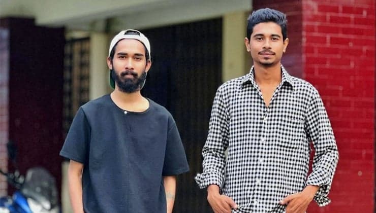 ময়মনসিংহের ত্রিশালে বন্ধুকে কুপিয়ে হত্যা, রক্তমাখা কুড়াল নিয়ে থানায় আত্মসমর্পণ