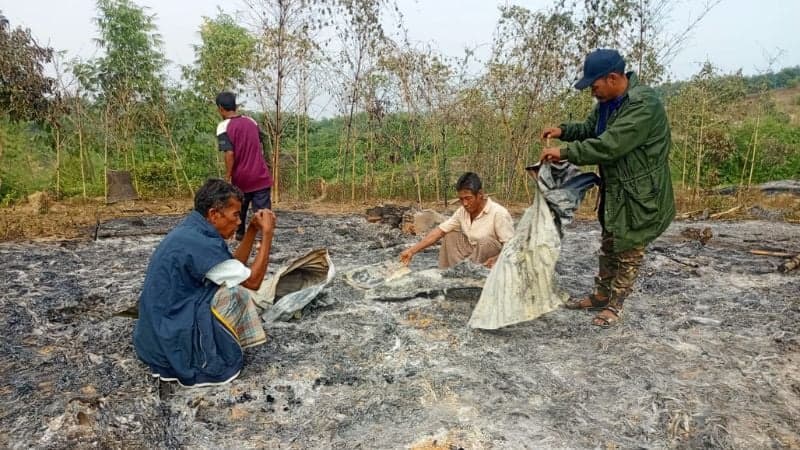 বান্দরবানে আগুনে পুড়লো ত্রিপুরা সম্প্রদায়ের ১৭ বসতঘর