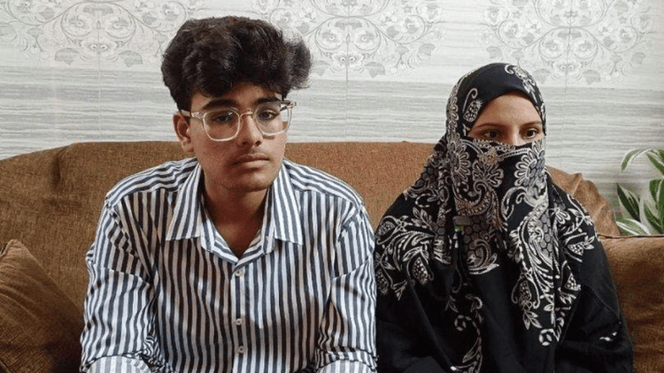 একসঙ্গে জিপিএ-৫ পেলেন মা-ছেলে