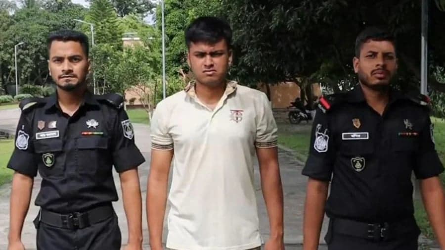চাকরি পাওয়ার খুশিতে বন্ধুদের সঙ্গে দেখা করতে গিয়ে হত্যা মামলায় গ্রেপ্তার আসিফ