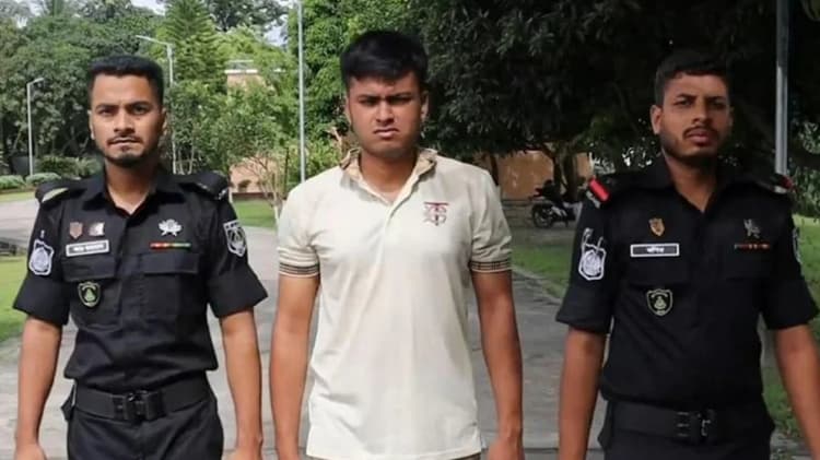 চাকরি পাওয়ার খুশিতে বন্ধুদের সঙ্গে দেখা করতে গিয়ে হত্যা মামলায় গ্রেপ্তার আসিফ