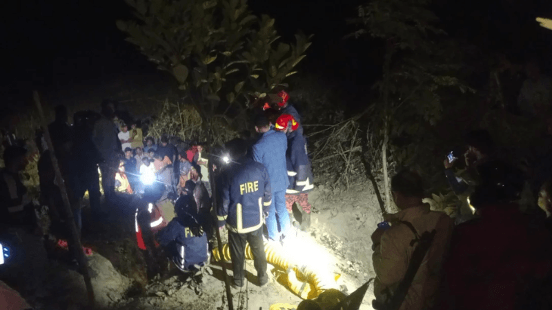 রাউজানে নলকূপের গর্তে পড়া শিশু উদ্ধার, হাসপাতালে নেওয়ার পর মৃত ঘোষণা