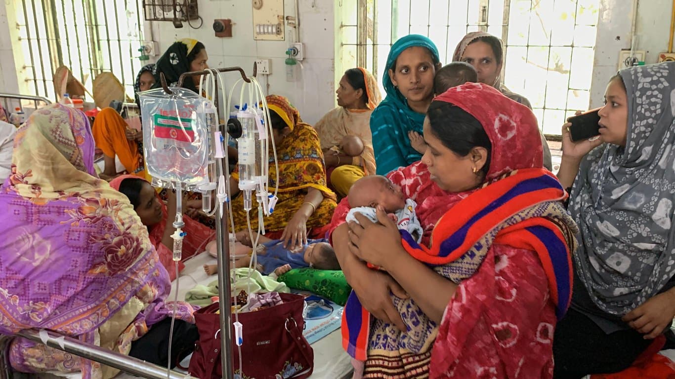 ৩০ উচ্চ ঝুঁকিপূর্ণ এলাকায় একযোগে হাম-রুবেলা টিকাদান কার্যক্রম শুরু