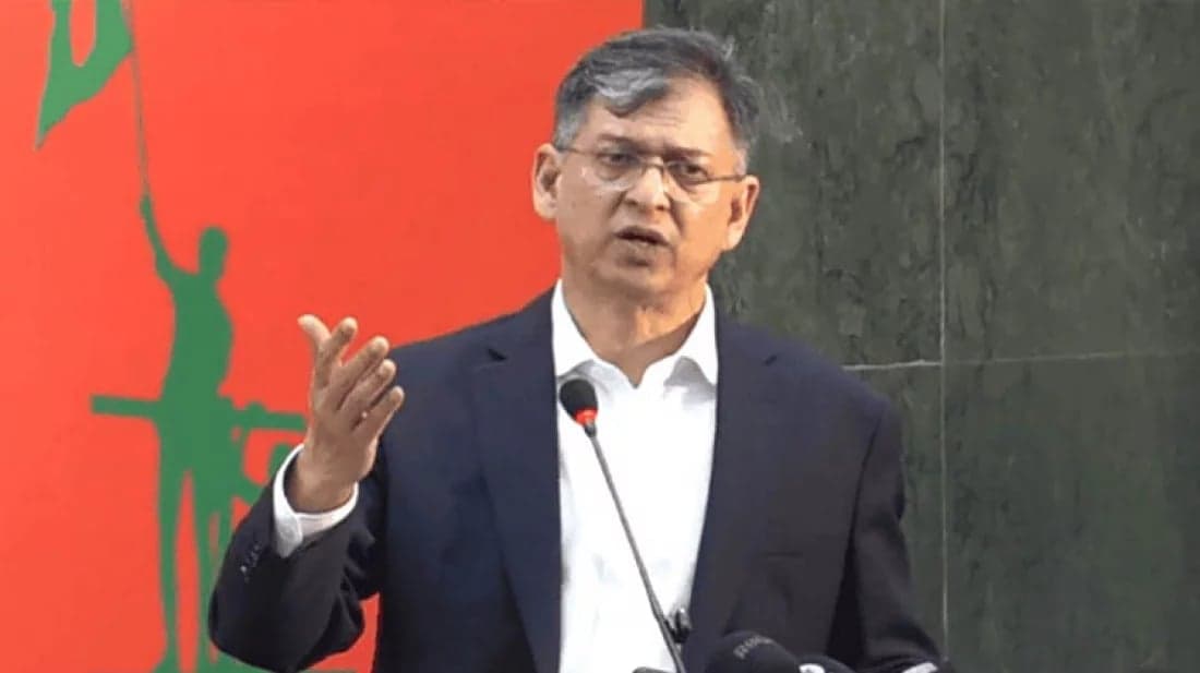 ‘হাসিনা কার্ড’ খেলা বন্ধ করুন: ভারতকে স্বরাষ্ট্রমন্ত্রী