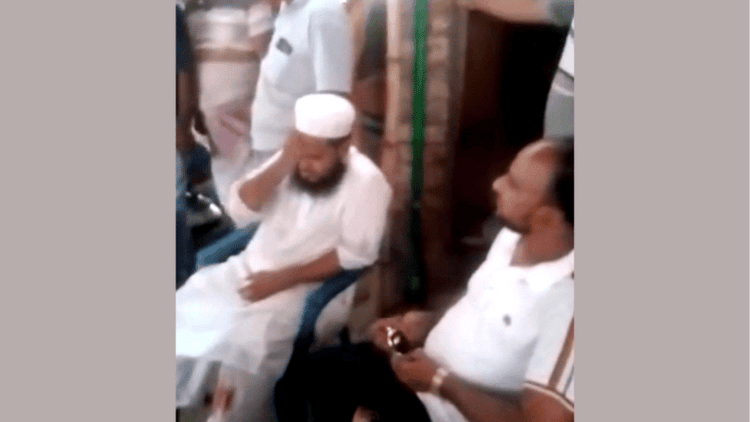 সাভারে শিক্ষার্থীকে যৌন হয়রানির অভিযোগে মাদ্রাসাশিক্ষক আটক