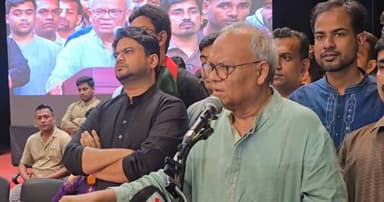 পশ্চাৎমুখী দলের সঙ্গে এনসিপির জোট রাজনৈতিকভাবে সঠিক সিদ্ধান্ত নয়: রিজভী