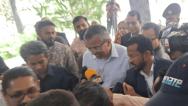 বাংলাদেশ ব্যাংকে নতুন গভর্নর হিসেবে যোগ দিলেন মোস্তাকুর রহমান