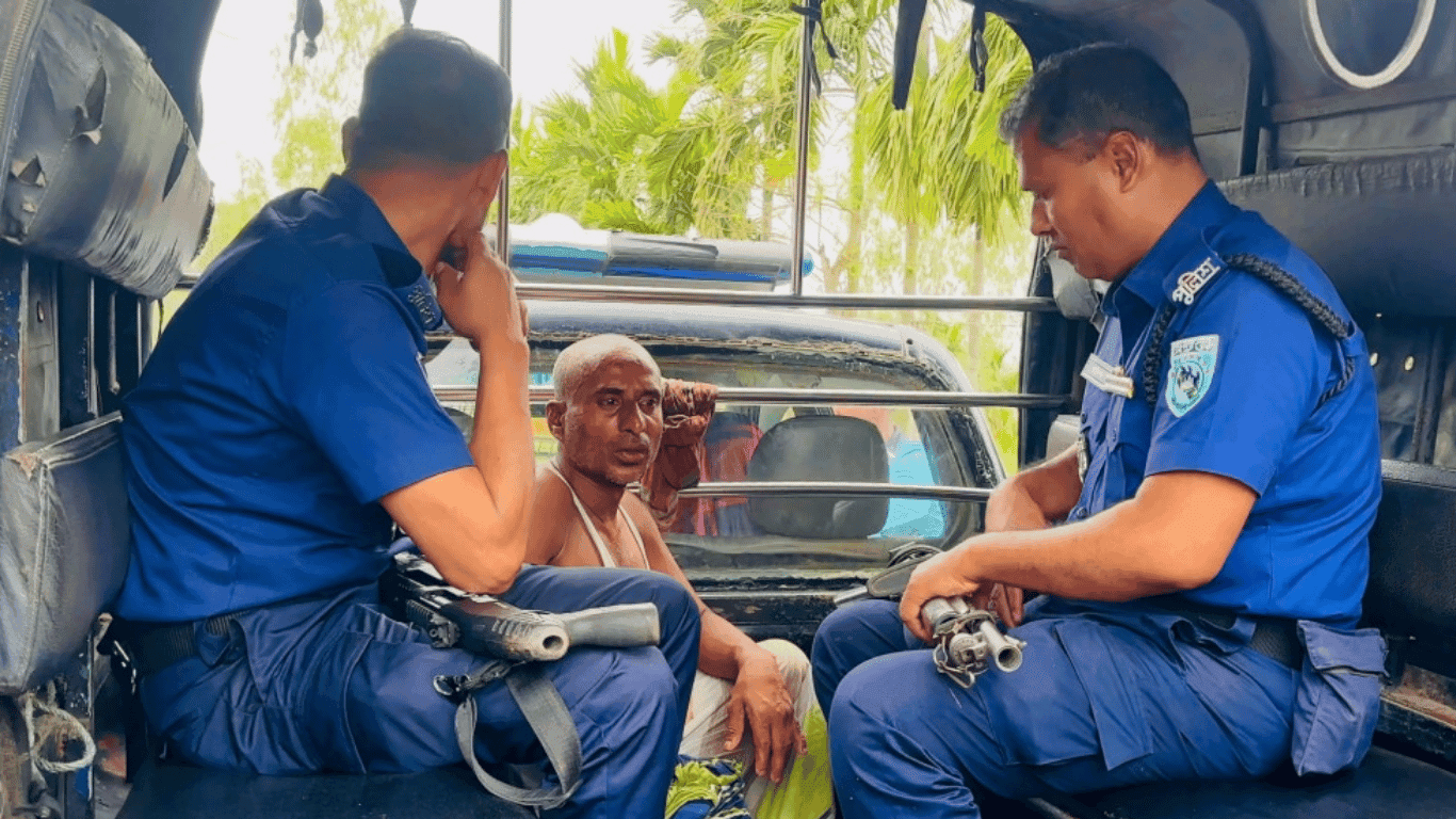 নীলফামারীতে কন্যাসন্তানকে ধর্ষণের অভিযোগে বাবা গ্রেপ্তার
