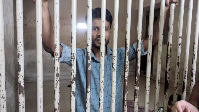 রিকশাচালক আজিজুরকে হত্যাচেষ্টা মামলায় গ্রেপ্তার করা হয়নি: ডিএমপি