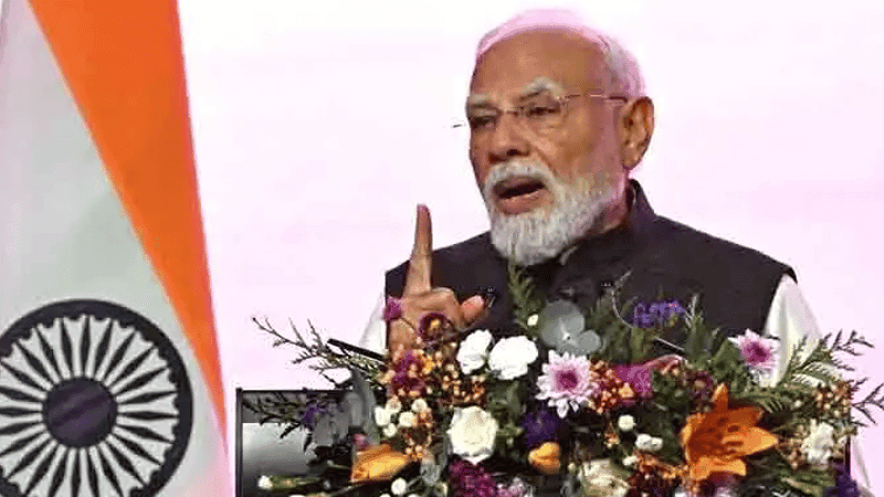 শিক্ষামন্ত্রীর পদত্যাগের দাবি নাকচ, অনড় মোদী সরকার